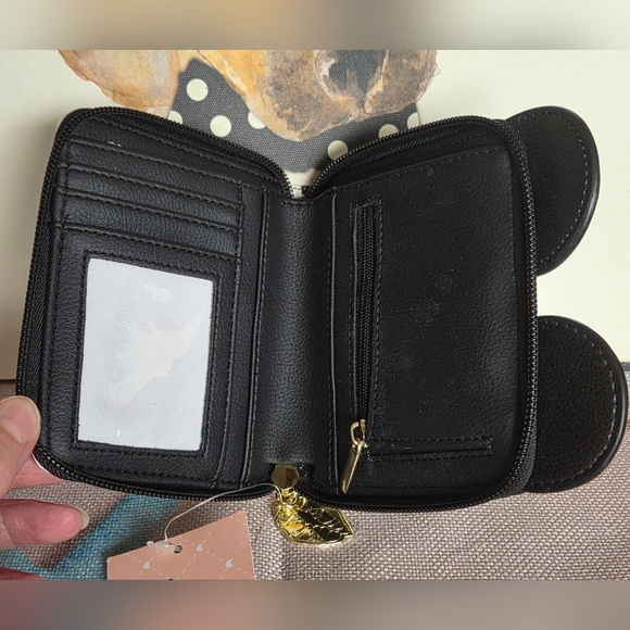 Luv Betsey By Betsey Johnson Panda Wallet NWT - Picture 5 of 12